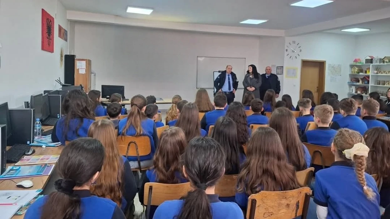  Dëmtime të përhershme të shikimit    rreziqet nga përdorimi i papërgjegjshëm i laserëve  Policia në Ferizaj sensibilizon të rinjtë