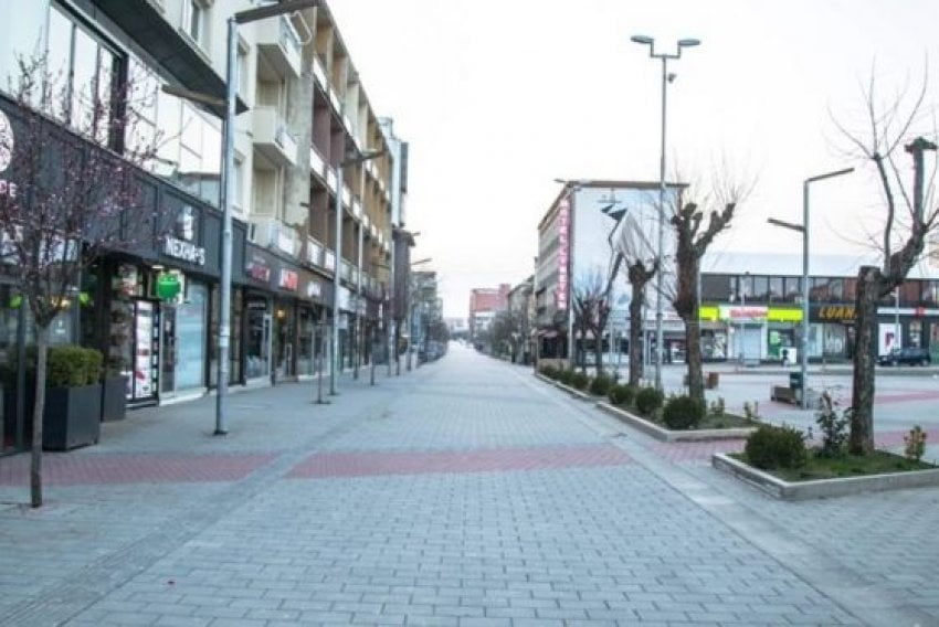 w 22 - Drejtori i Urbanizmit në Ferizaj thotë se ndërtimi i spitalit është zvarritur pa nevojë