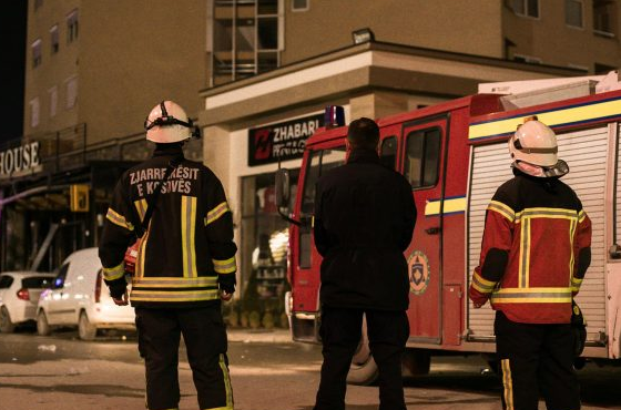 w 13 560x370 - Ky është pronari i restorantit në Ferizaj që ndodhi shpërthimi (Foto)