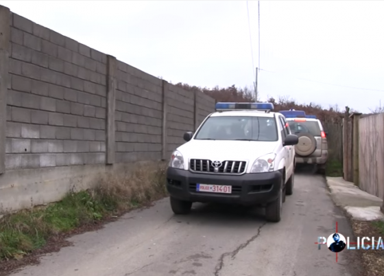 Policia 001 e14665096145391 560x402 - Gjendet e djegur vetura e vjedhur në Ferizaj