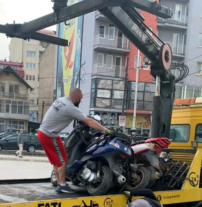 Foto 1 850x8721 1 - Policia në Ferizaj konfiskon 10 motoçikleta dhe shqipton 22 gjoba ndaj drejtuesve të skuterëve