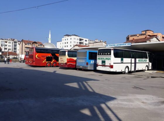 Stacioni i autobuiseve Ferizaj1 560x416 - Nga nesër, në autobus vetëm me dëshmi të vaksinimit