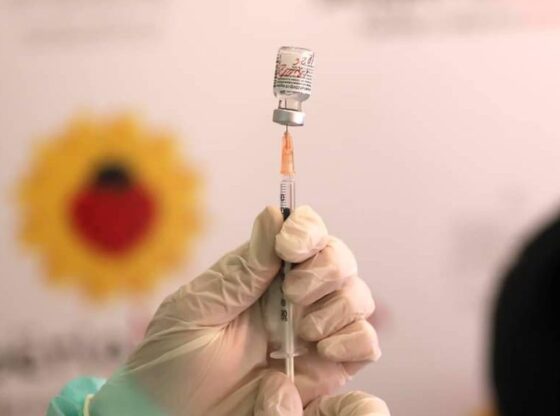 Vaksinimi 1081x5701 1 560x416 - Ministria e Shëndetësisë ende nuk ka marrë vendim për dozën e tretë të vaksinës kundër COVID-19