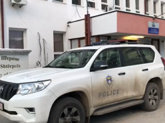 auto policia 780x43916400738401 1 560x416 - Policia konfirmon aksionin në rajonin e Prishtinës dhe Ferizajt, arrestohen disa persona për ndërtime pa leje