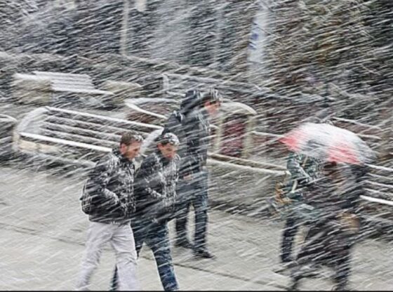 keto dy dite priten reshje bore ne kosove1 560x416 - Bora s’ndalet as sot në Kosovë, ky është parashikimi i motit edhe për nesër