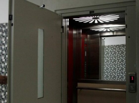 Ashensor 2 780x4391 1 560x416 - Lëvizje të pakontrolluara të ashensorit në një banesë në Ferizaj, një femër merr lëndime trupore
