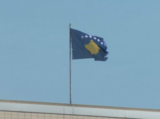 kosova flamuri 780x470 1 560x416 - Qeveria e Kosovës: Partner i besueshëm i SHBA-së për paqe dhe stabilitet në rajon