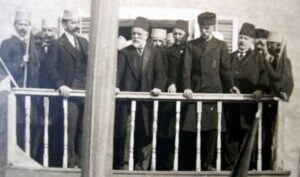 1 102 728x430 1 300x177 - Deklarata e Pavarësisë së Shqipërisë